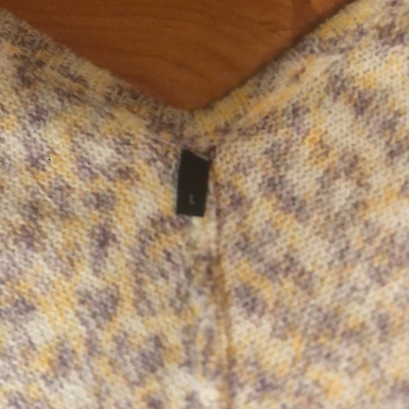 Off the shoulder, cross over front size L sweater.  Fits med-lg - Picture 4 of 4